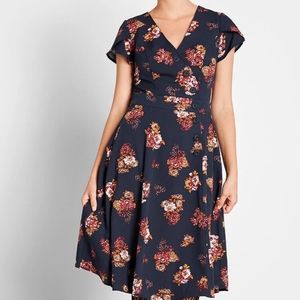 Modcloth Sentimental Special Shot Sleeve Dress S